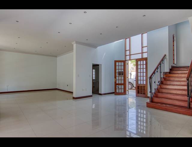 5 BEDROOM CLUSTER TO LET IN BRYANSTON